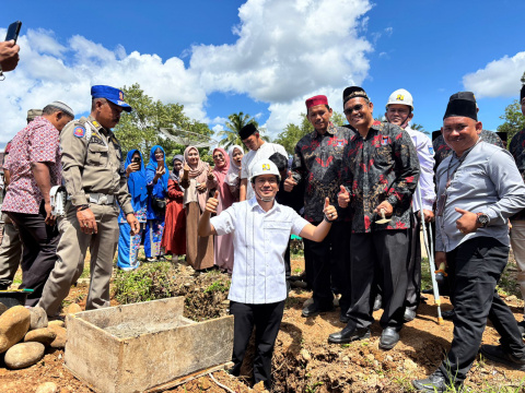 Peletakan Batu Pertama Pembangunan Masjid IKPd Oleh Bupati Bengkulu Utara