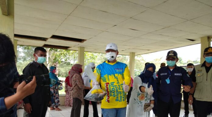 Kunker Di Kepahyang, Rohidin Borong 6 Ton Ayam Dan Ikan