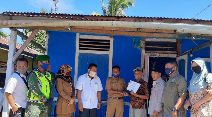 Pembagian Bantuan BLT DD di Desa Kota Agung Di Hadiri Langsung Oleh Kadis DPMD