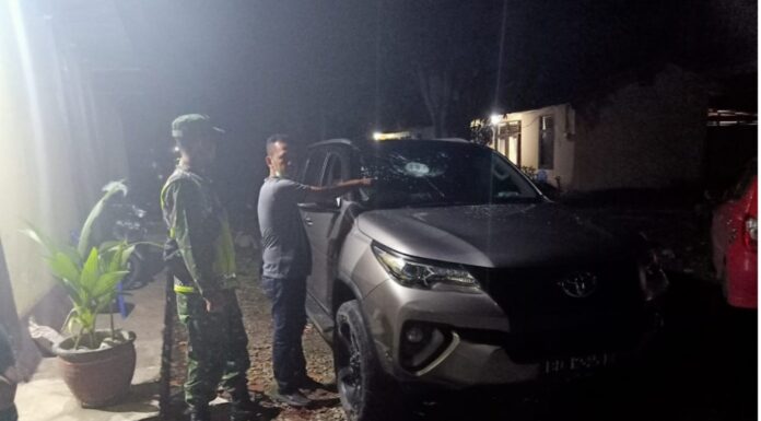 Anggota Dewan BU Diteror, Kaca Mobil Pecah Dilempar Batu
