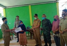 Akibat Dampak Covid-19, Pemerintahan Desa Air Padang Hari Ini Serahkan BLT DD Tahap Tiga