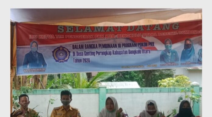 Ketua PKK Kabupaten Bengkulu Utara Kunjngi PKK Desa Genting Perangkap