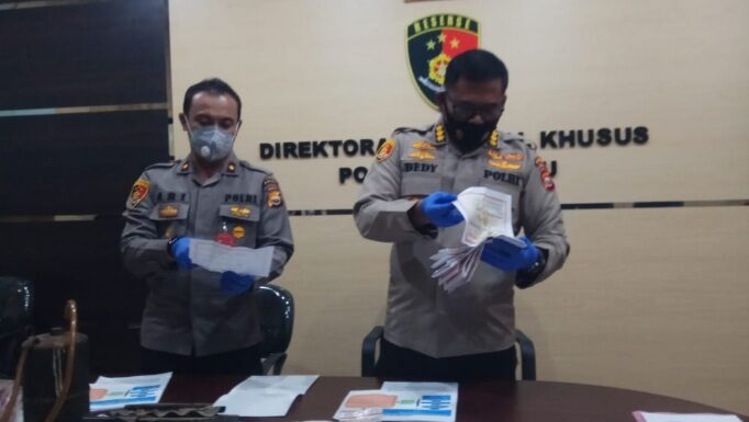 Di Duga Jual Emas Palsu Pemilik Toko Emas Permata Duri Di Tahan Polisi