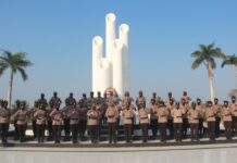 Polwan Polda Bengkulu Gelar Upacara Ziarah dan Tabur Bunga di TMP Untuk Mengenang Jasa Para Pahlawan