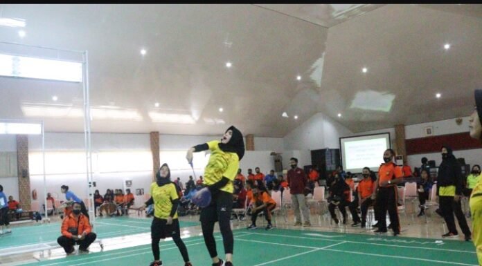 Polda Bengkulu Gelar Lomba Badminton Dalam Rangka Peringati HUT Polwan