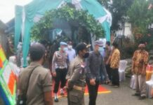 Gabungan TNI-Polri-Satpol PP Cek Prokes Covid-19 di Pesta Pernikahan