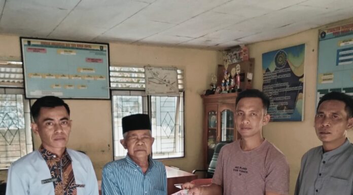 Pemerintah Desa Dusun Curup Salurkan BLT DD Bulan Terahir Tahun 2024