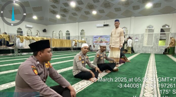Tarawih Keliling Sat Samapta Polres Bengkulu Utara: Mempererat Silaturahmi dan Menjaga Keamanan di Bulan Ramadhan