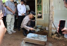 Kapolda Bengkulu Kunjungan Kerja ke Bengkulu Utara, Letakkan Batu Pertama Program Bedah Rumah ke-70