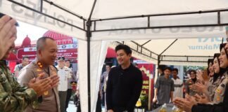 Jelang Idul Fitri, Polres Bengkulu Utara Gelar Bazar Murah untuk Masyarakat Arga Makmur