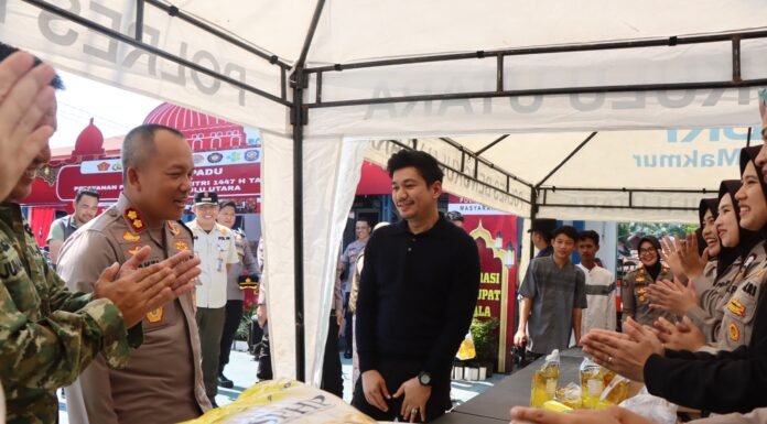 Jelang Idul Fitri, Polres Bengkulu Utara Gelar Bazar Murah untuk Masyarakat Arga Makmur