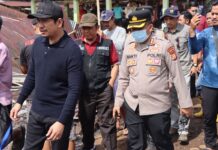 Kebakaran Hanguskan 17 Los Pasar Sidomukti Kapolres dan Bupati Arie Septia Adinata Turun Langsung Kelokasi