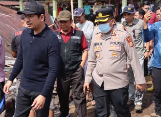 Kebakaran Hanguskan 17 Los Pasar Sidomukti Kapolres dan Bupati Arie Septia Adinata Turun Langsung Kelokasi