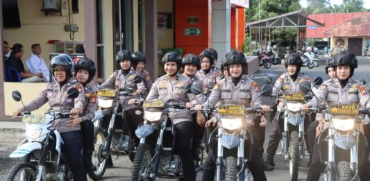 Semangat Hari Kartini Polres BU Patroli Dialogis di Pasar Purwodadi Arga Makmur