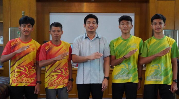 Bupati Bengkulu Utara Arie Septia Adinata . SE. M.Ap Lepas Atlet ke Kejuaraan Nasional Atletik di Jakarta