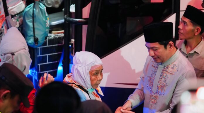 Bupati BU Arie Septia Adinata. SE., M.Ap.Sambut Kepulangan Jemaah Haji 2026