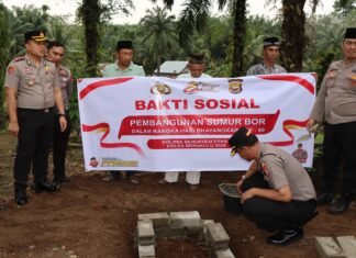 Kapolres BU Melaksanakan Peletakan Batu Pertama Pembanguan Sumur Bor DI Desa Gunung Selan
