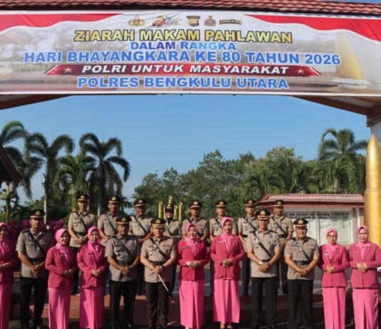Peringati Hari Bhayangkara ke-80, Polres Bengkulu Utara Gelar Ziarah dan Tabur Bunga di TMP Ratu Samban