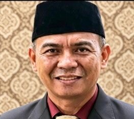 Drs. H. Kisro Zanito, M.M. Resmi Nakhodai Dinas Koperasi dan UKM Setelah dilantik oleh Wakil bupati BU