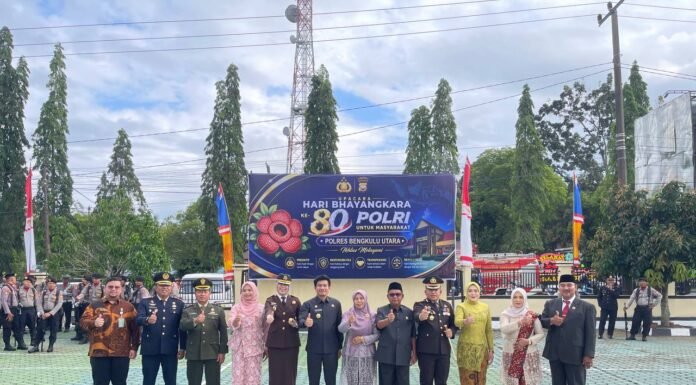 Sinergi TNI-Polri, Kodim 0423/BU Hadiri Upacara HUT ke-80 Bhayangkara