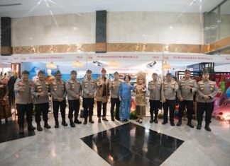 Dampingi Kapolda Bengkulu Kapolres dan Ketua Bhayangkari Bengkulu Utara Tinjau Bazar Nusantara 2026