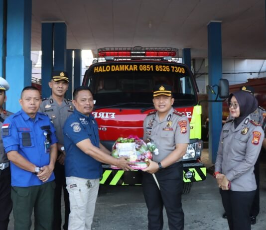 Kapolres Bengkulu Utara Kunjungi Pos Damkar, Perkuat Sinergi Cegah Karhutla