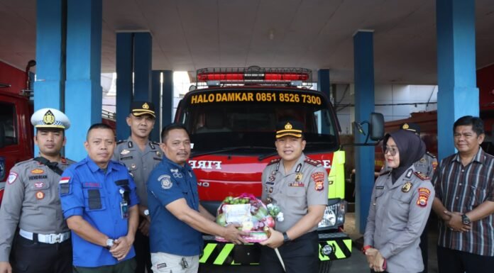 Kapolres Bengkulu Utara Kunjungi Pos Damkar, Perkuat Sinergi Cegah Karhutla