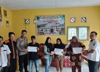 Penyaluran BLT Dana Desa Desa Renah Jaya Berjalan Tertib, 3 Keluarga Penerima Manfaat Terima Bantuan 7 Bulan Sekaligus